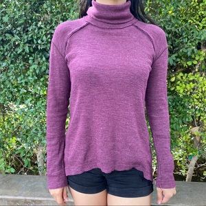 Free people split back turtleneck size xs